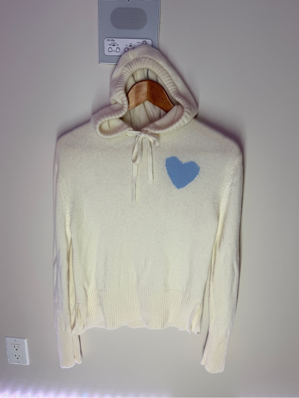 The Cashmere Project 100% Cashmere Hoodie Sweater Cream Blue Heart Size S